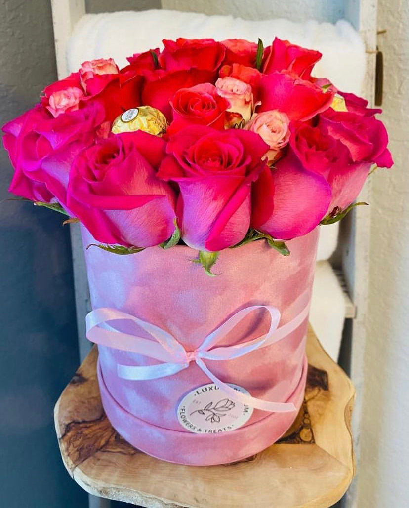 Pink velvet luxury box & ferrero rocher chocolates