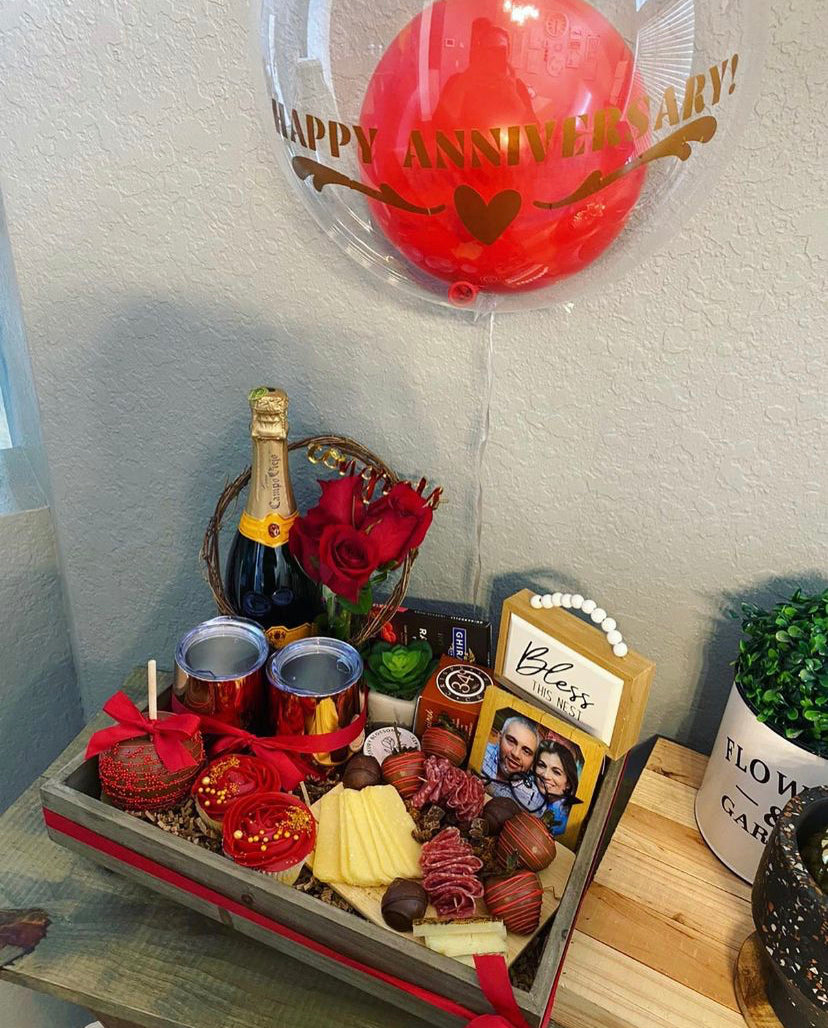 Anniversary tray