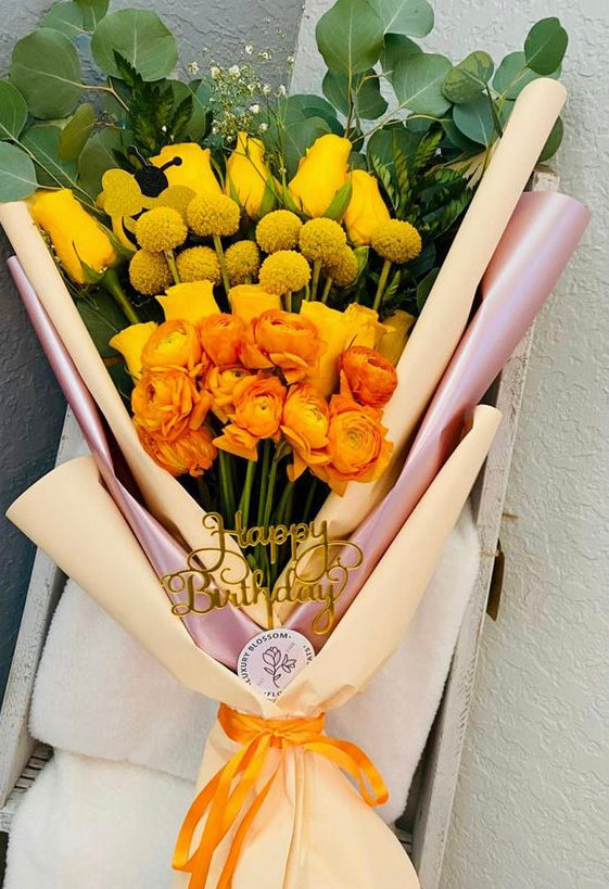 Wrapped yellows arrangement
